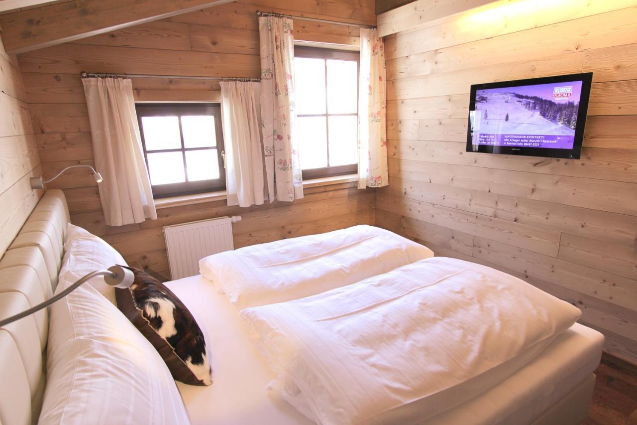 Alpenchalets Flachauer Gutshof Bagian luar foto